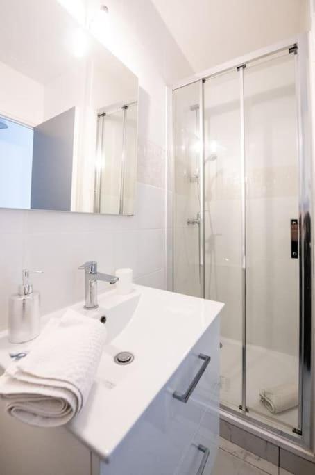 Le Jasseron - Appartement Cosy Avec Garage Quartier Partdieu Lyon Bagian luar foto